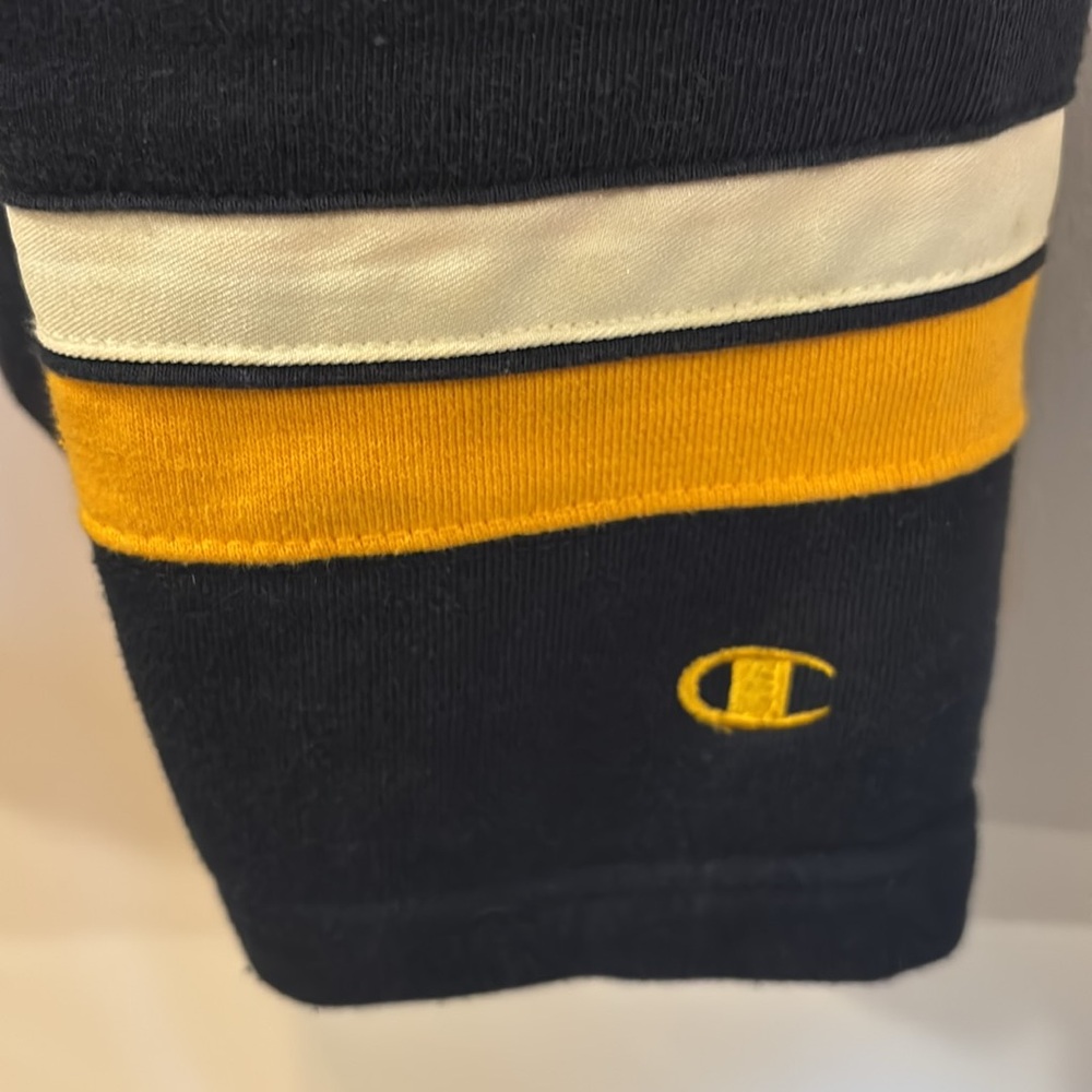 West Virginia University WVU Champion Long Sleeved Crewneck Hockey Style Shirt - Picture 4 of 5